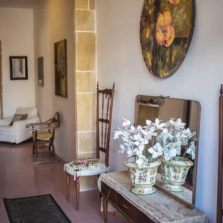 Marchese By Salum 3* מרינה די מנקוורסה