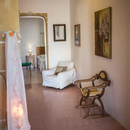Marchese By Vivimy Bed & Breakfast 3*