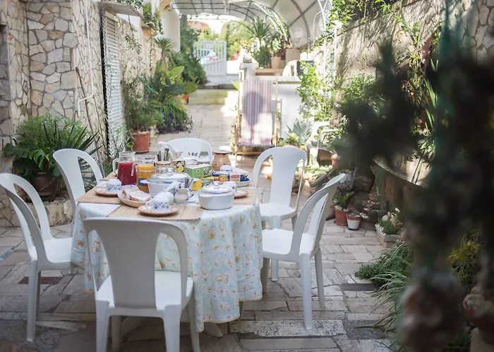 Marchese By Vivimy Bed & Breakfast 3*